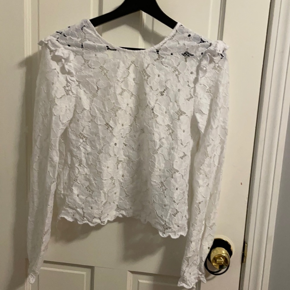 White lace long sleeve top